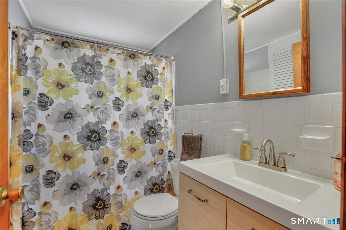 2 Alpine Street Manchester CT 06040