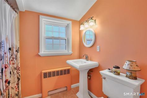 2 Alpine Street Manchester CT 06040