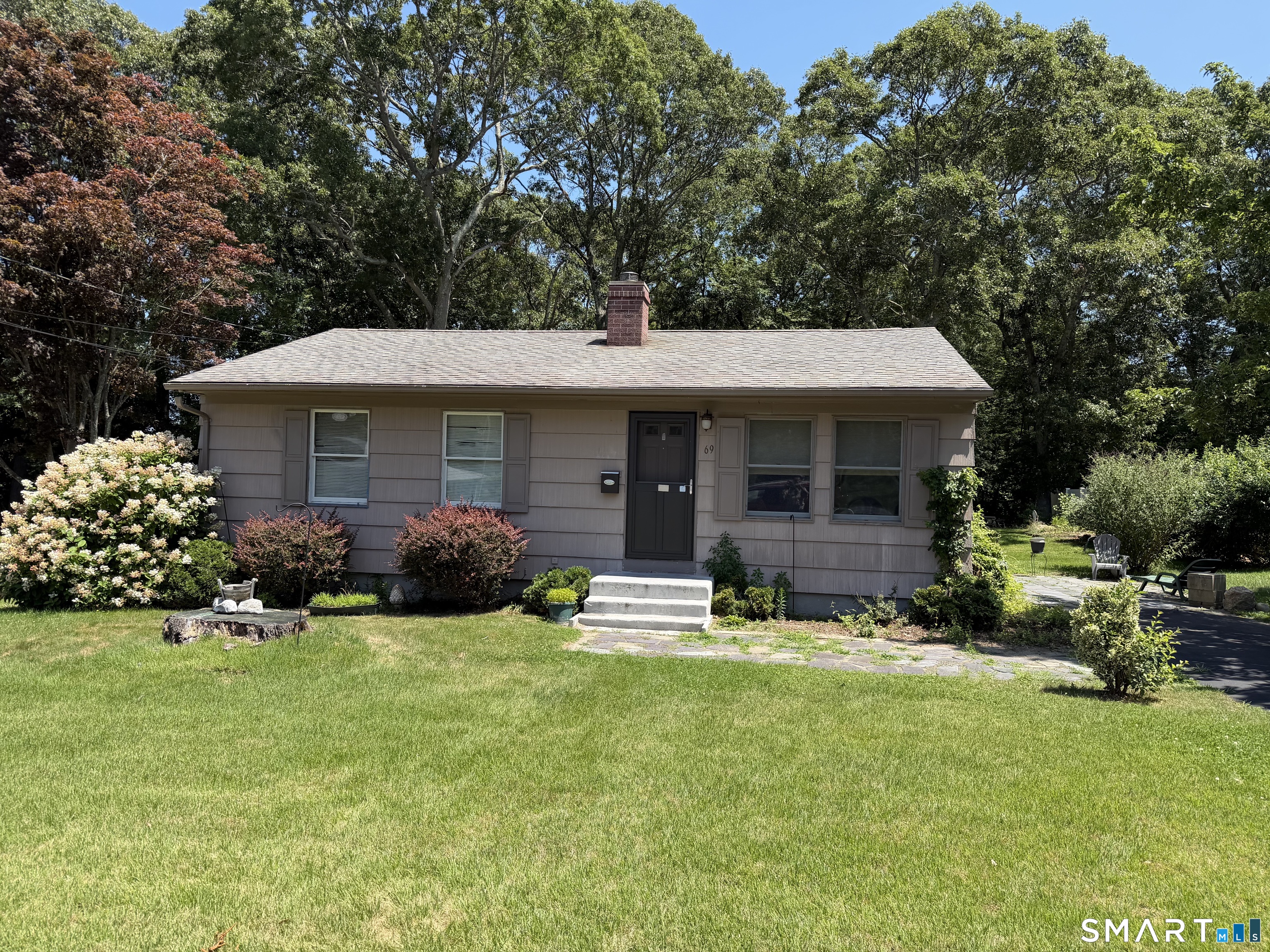 69 Nantucket Drive Groton CT 06355