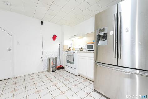 101 Chase Lane West Haven CT 06516