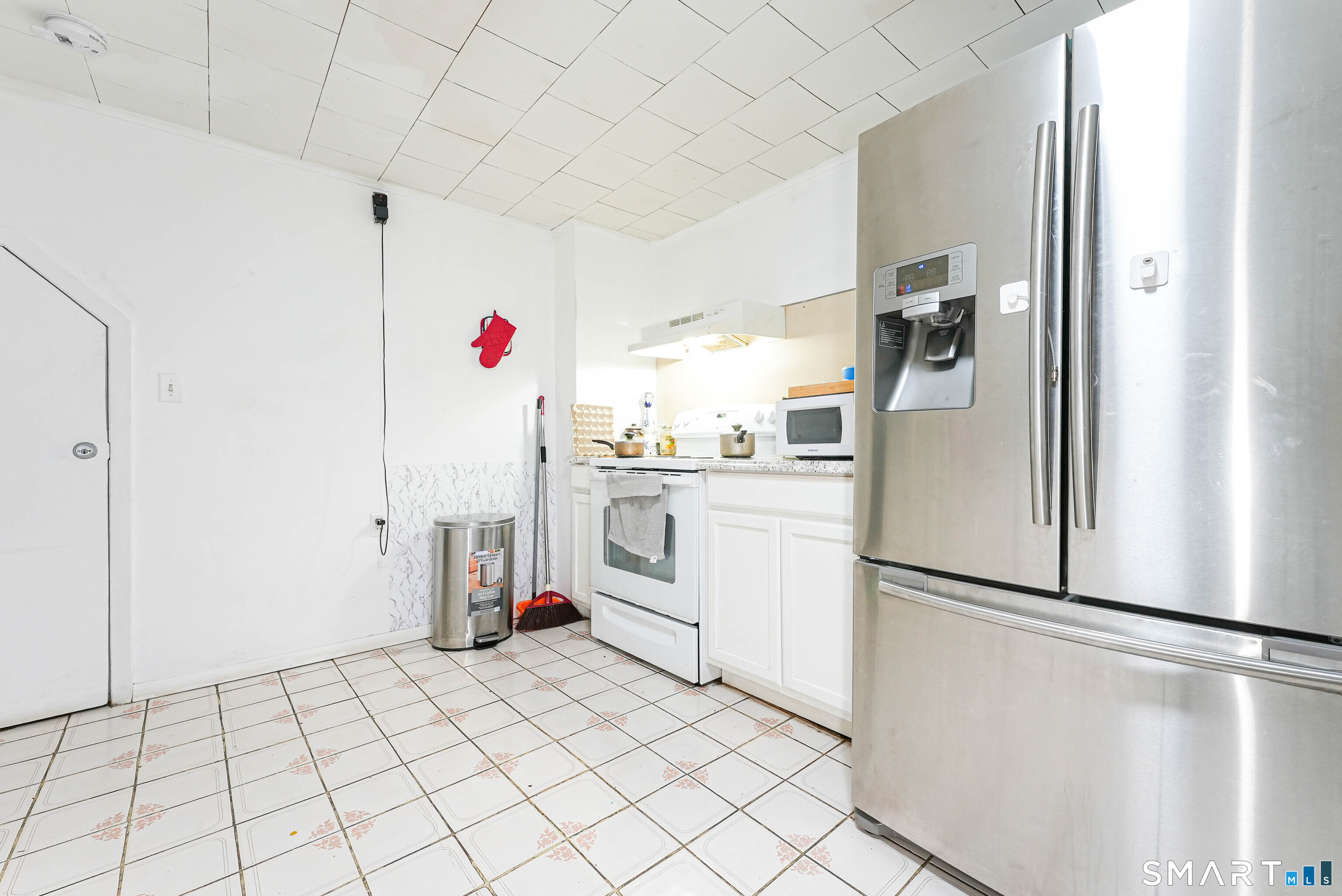 101 Chase Lane West Haven CT 06516