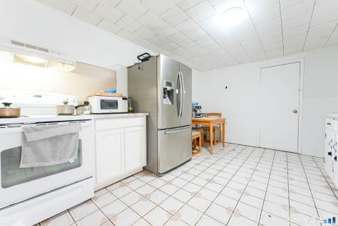 101 Chase Lane West Haven CT 06516