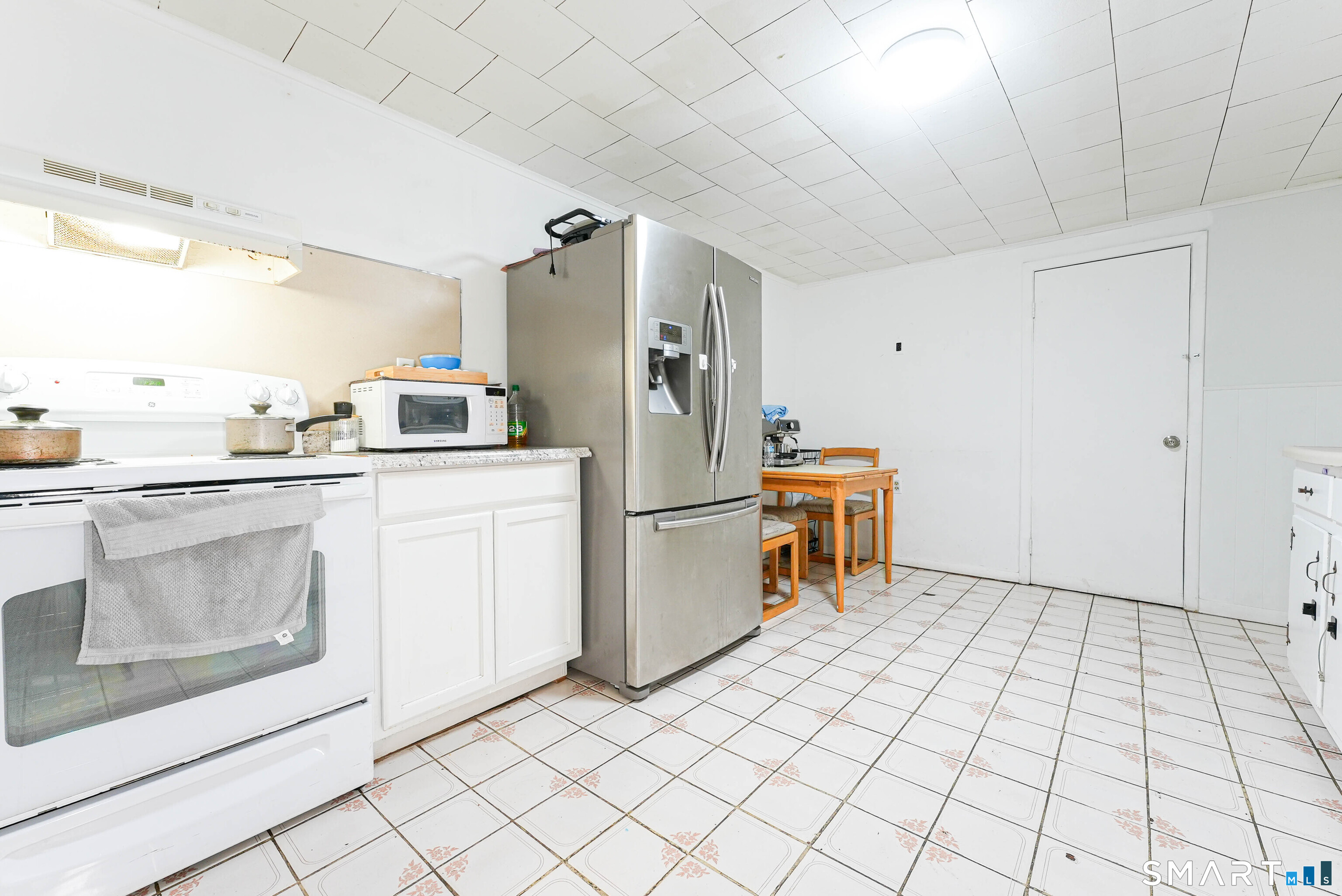 101 Chase Lane West Haven CT 06516