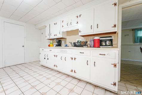101 Chase Lane West Haven CT 06516