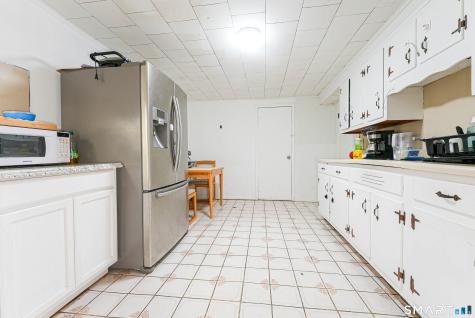 101 Chase Lane West Haven CT 06516