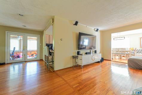 101 Chase Lane West Haven CT 06516