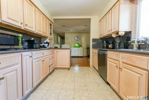 101 Chase Lane West Haven CT 06516