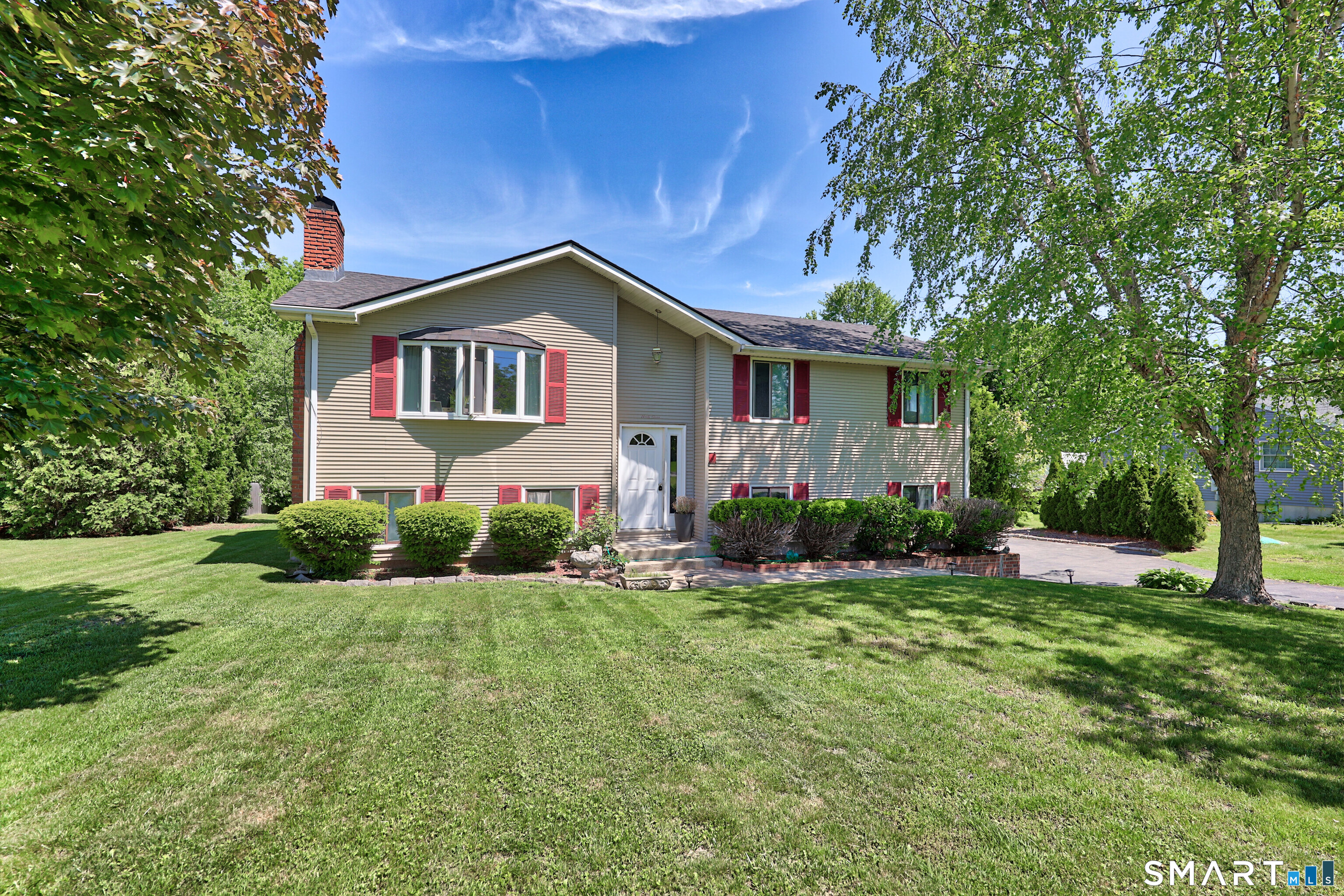 97 Dorothy Lane Plymouth CT 06786