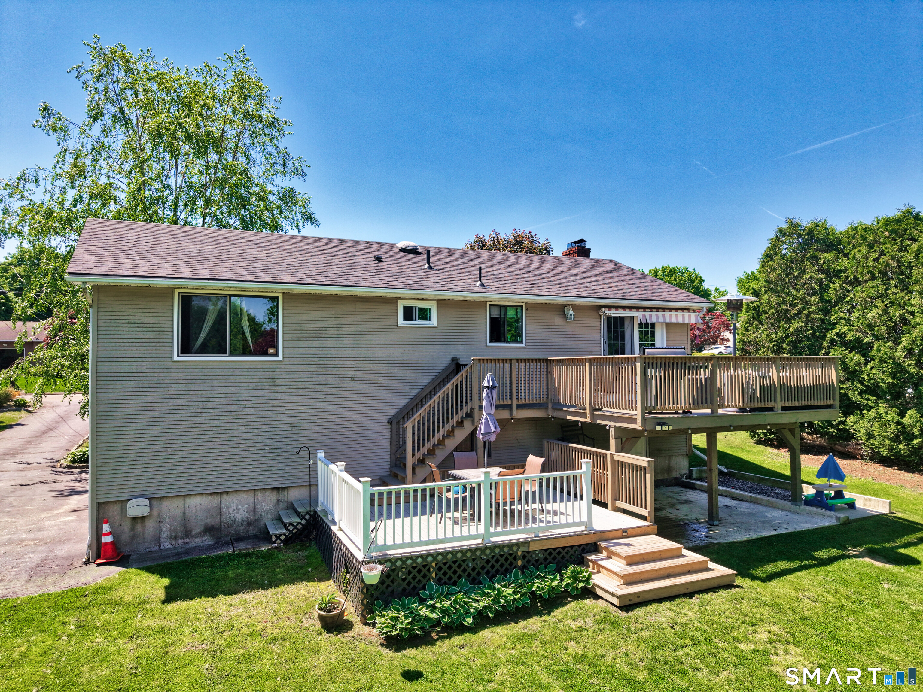 97 Dorothy Lane Plymouth CT 06786