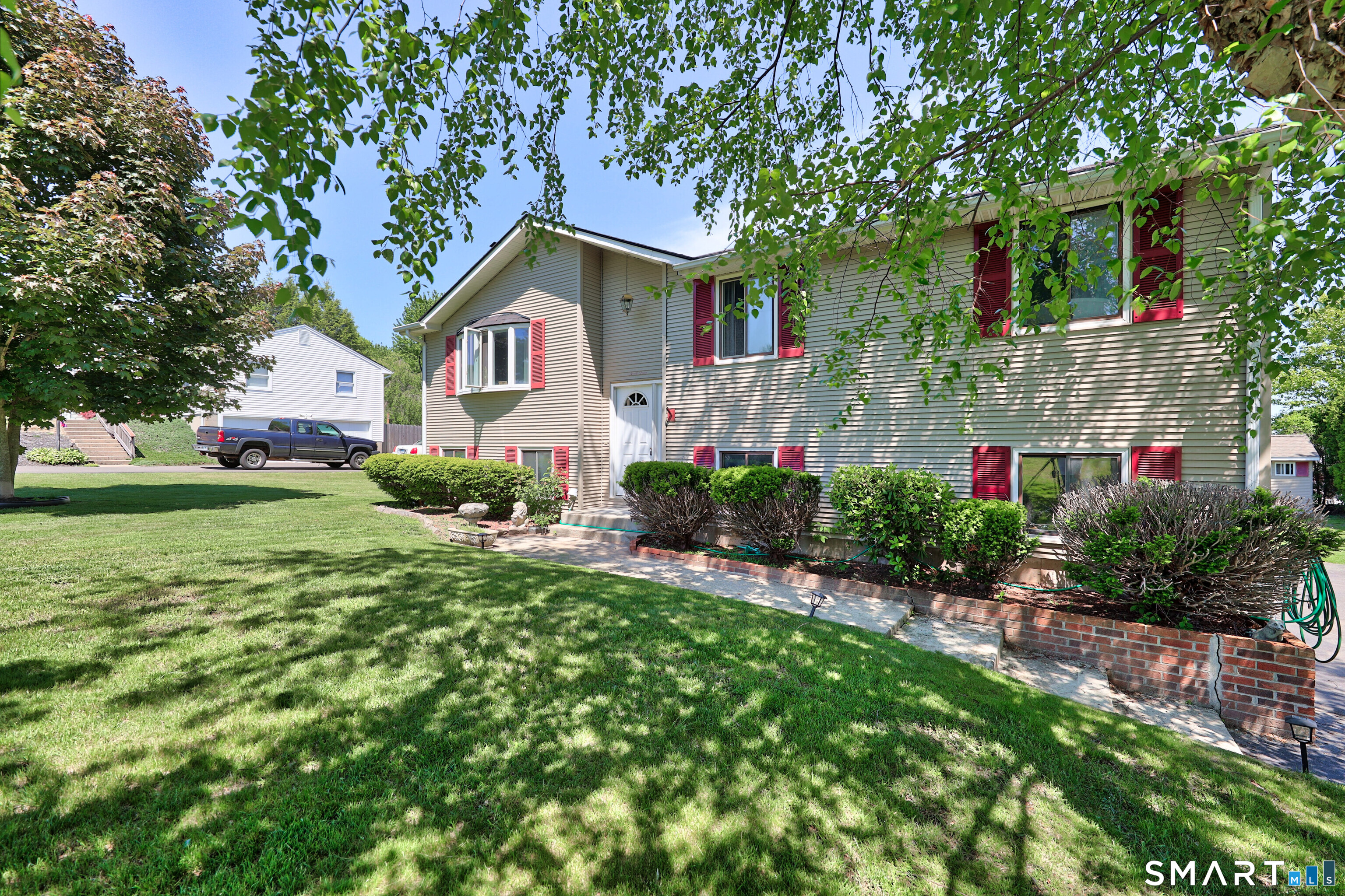 97 Dorothy Lane Plymouth CT 06786