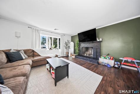 97 Dorothy Lane Plymouth CT 06786
