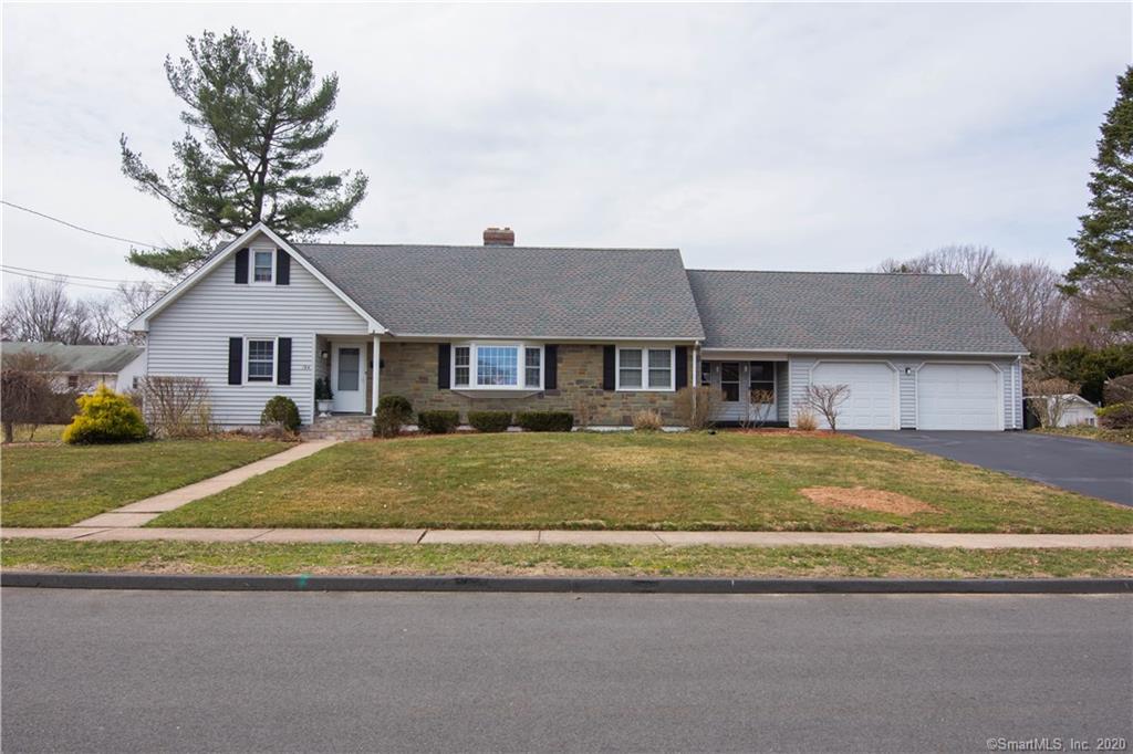 194 Brentmoor Road East Hartford CT 06118