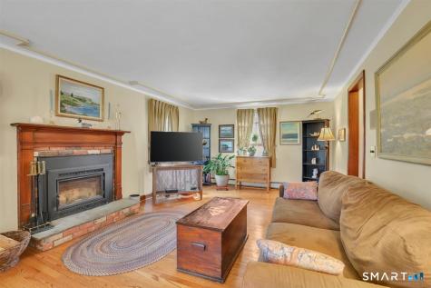 24 Meadowood Drive Middletown CT 06457