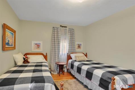 24 Meadowood Drive Middletown CT 06457