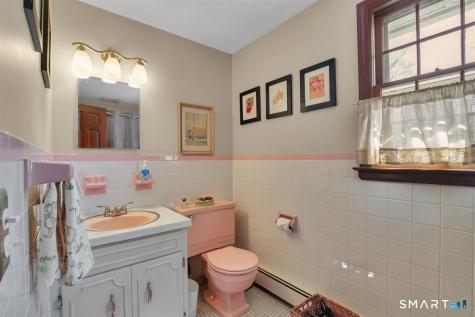 24 Meadowood Drive Middletown CT 06457