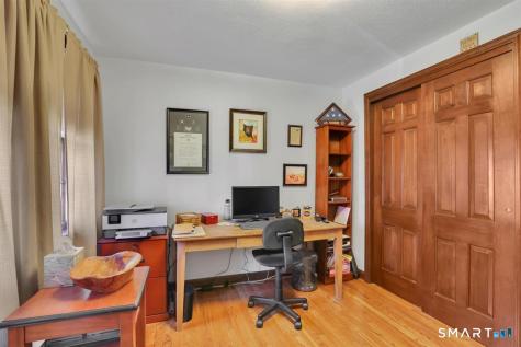 24 Meadowood Drive Middletown CT 06457
