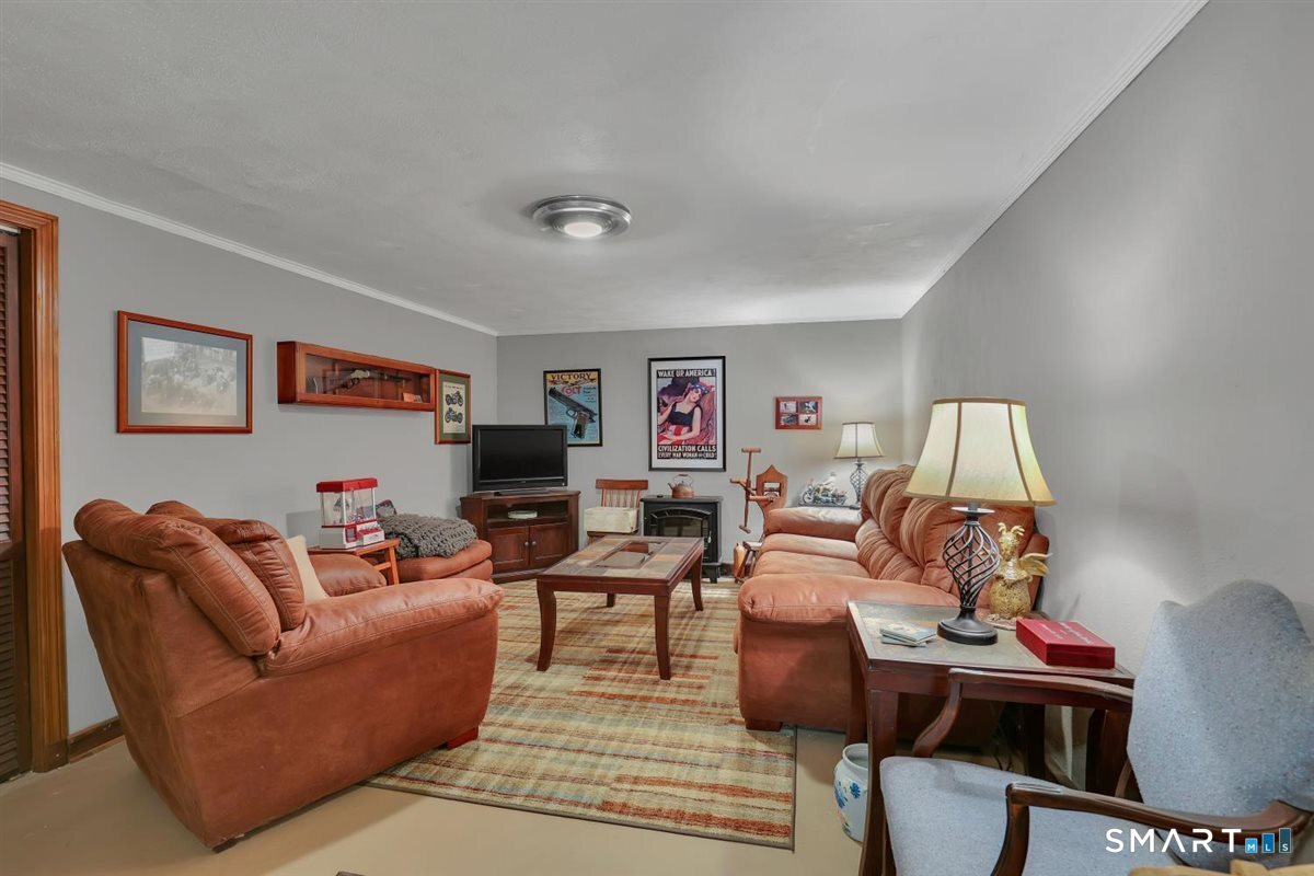 24 Meadowood Drive Middletown CT 06457