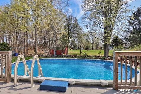 24 Meadowood Drive Middletown CT 06457