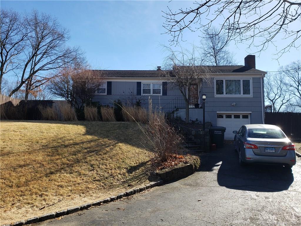 65 Ridgevale Place Bridgeport CT 06610