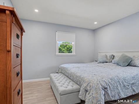 21 Linden Drive Milford CT 06460
