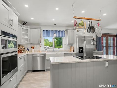 21 Linden Drive Milford CT 06460
