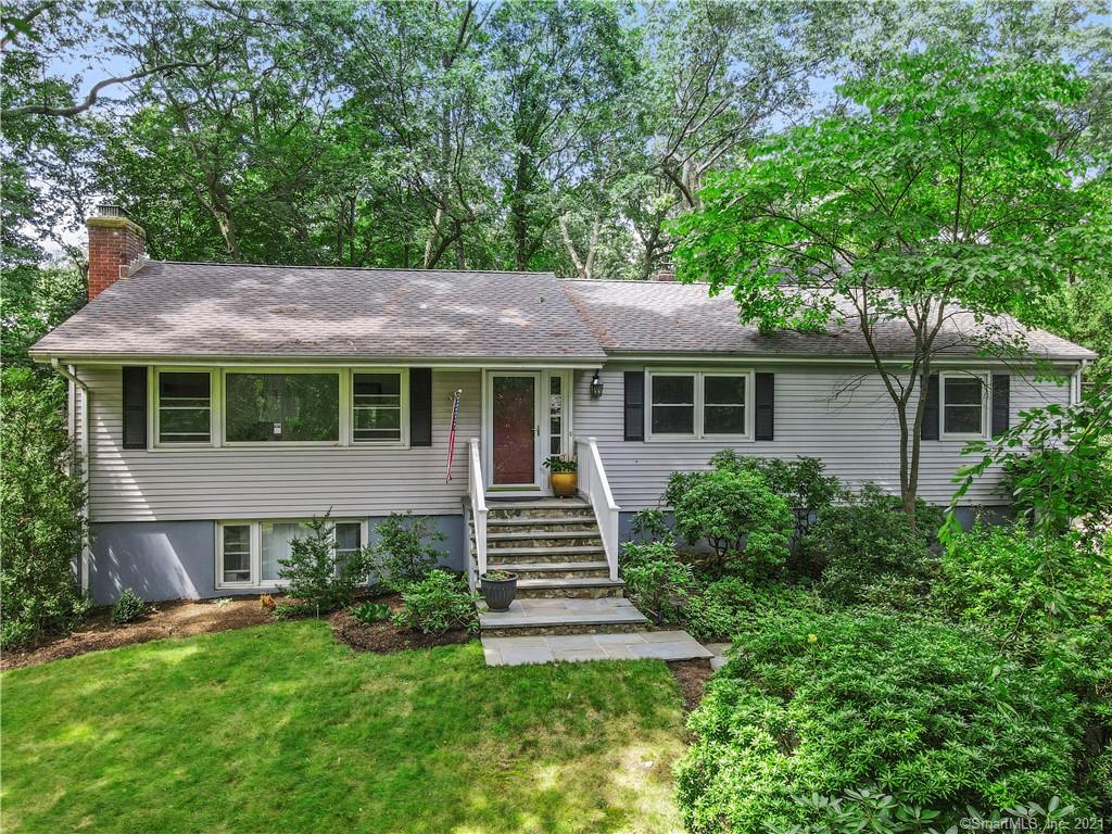 16 Vanderbilt Avenue Norwalk CT 06854
