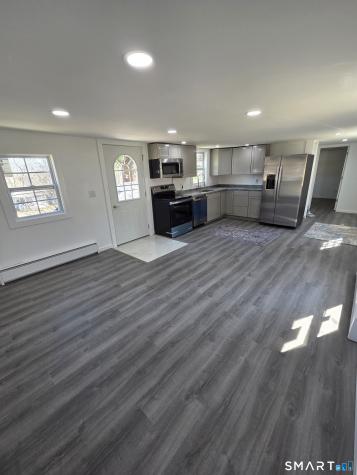 303 Mohegan Park Road Norwich CT 06360