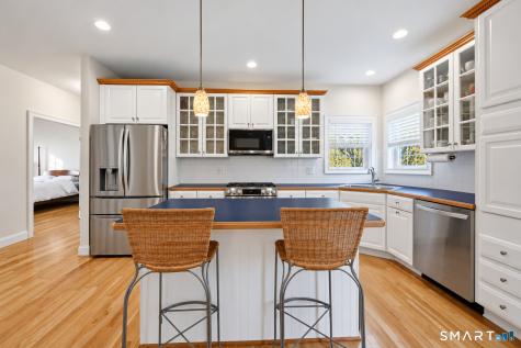 106 Long Meadow Hill Road Brookfield CT 06804