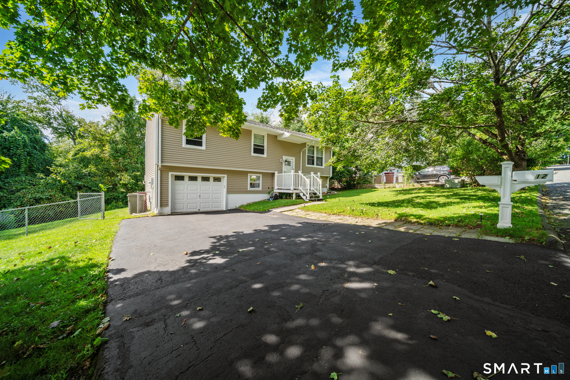 12 Tudor Lane Naugatuck CT 06770