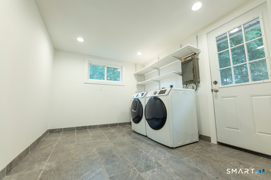87 Prospect Hill Drive East Windsor CT 06088