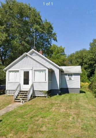 54 Village Street Deep River CT 06417