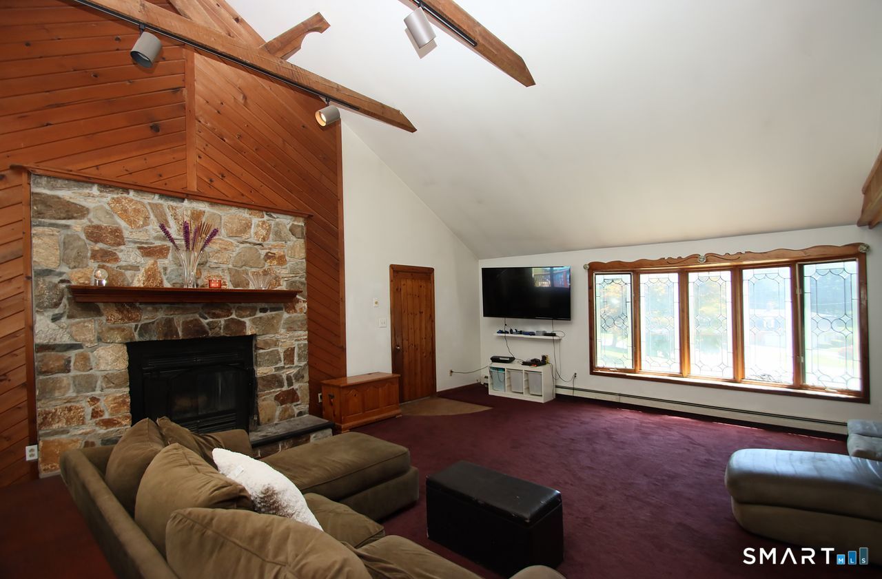 11 Lily Lane Shelton CT 06484