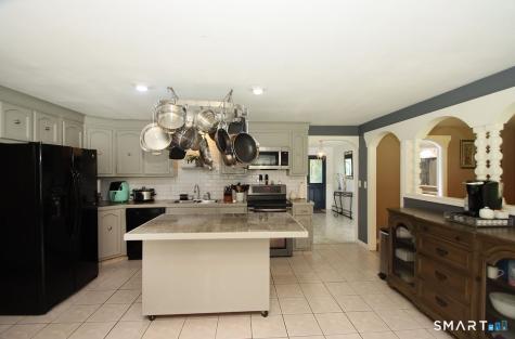 11 Lily Lane Shelton CT 06484