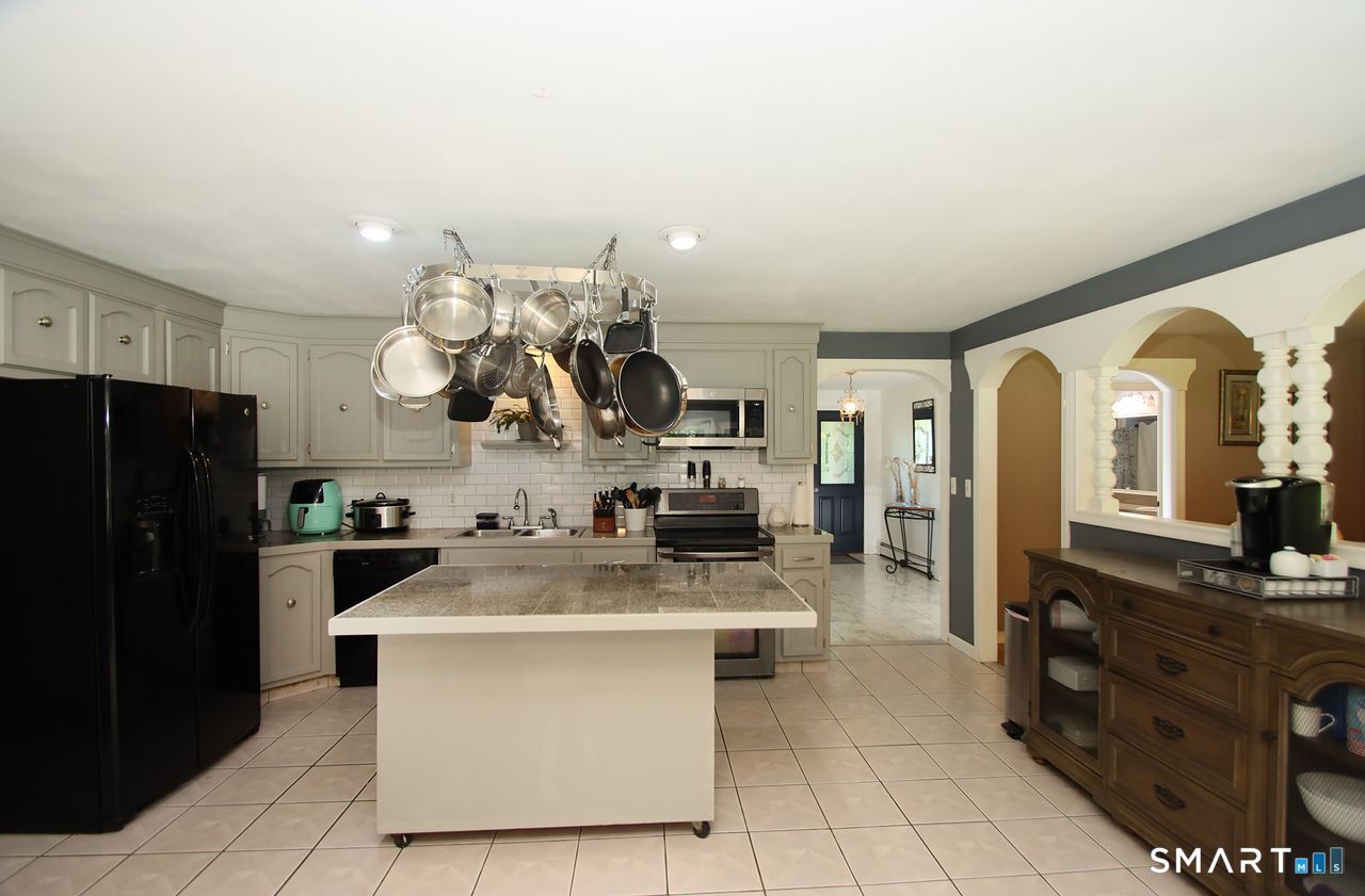 11 Lily Lane Shelton CT 06484