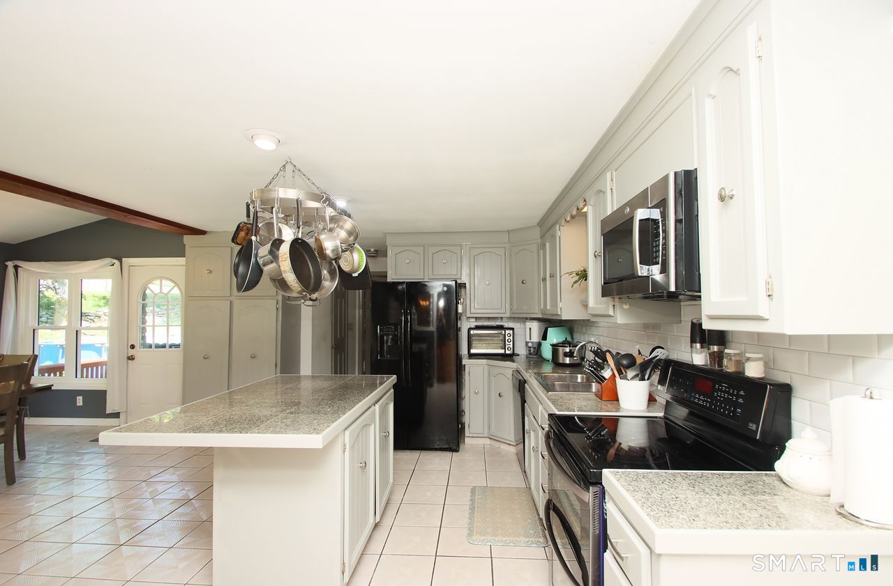 11 Lily Lane Shelton CT 06484