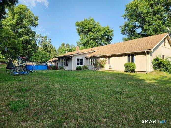 11 Lily Lane Shelton CT 06484