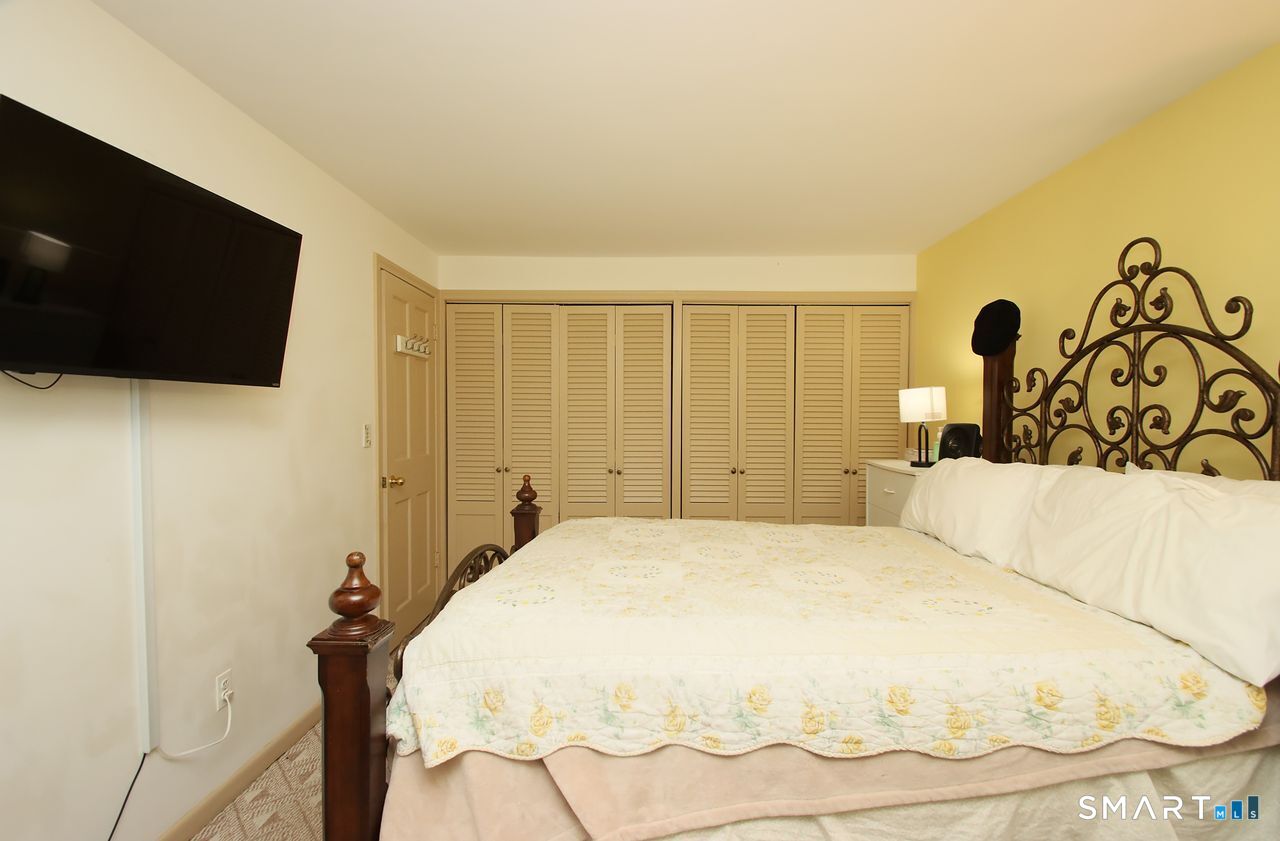 11 Lily Lane Shelton CT 06484