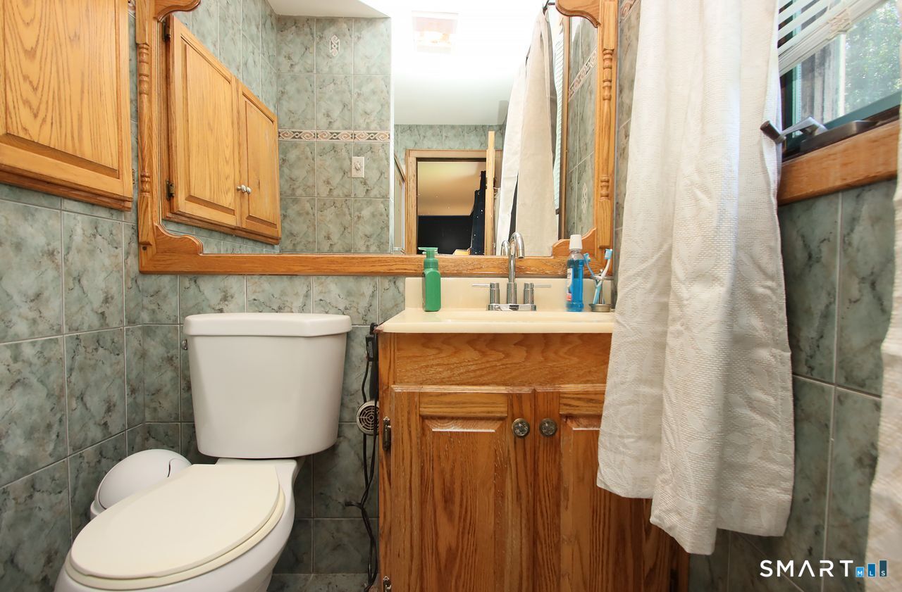 11 Lily Lane Shelton CT 06484