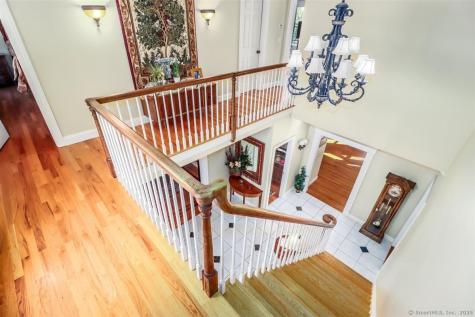 5 Lyric Lane New Milford CT 06776