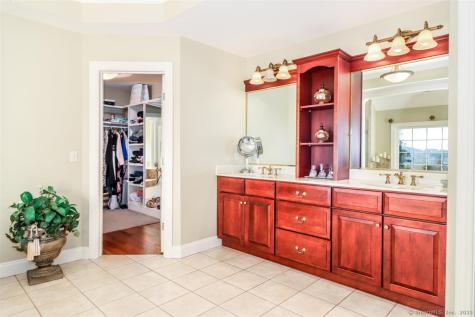 5 Lyric Lane New Milford CT 06776