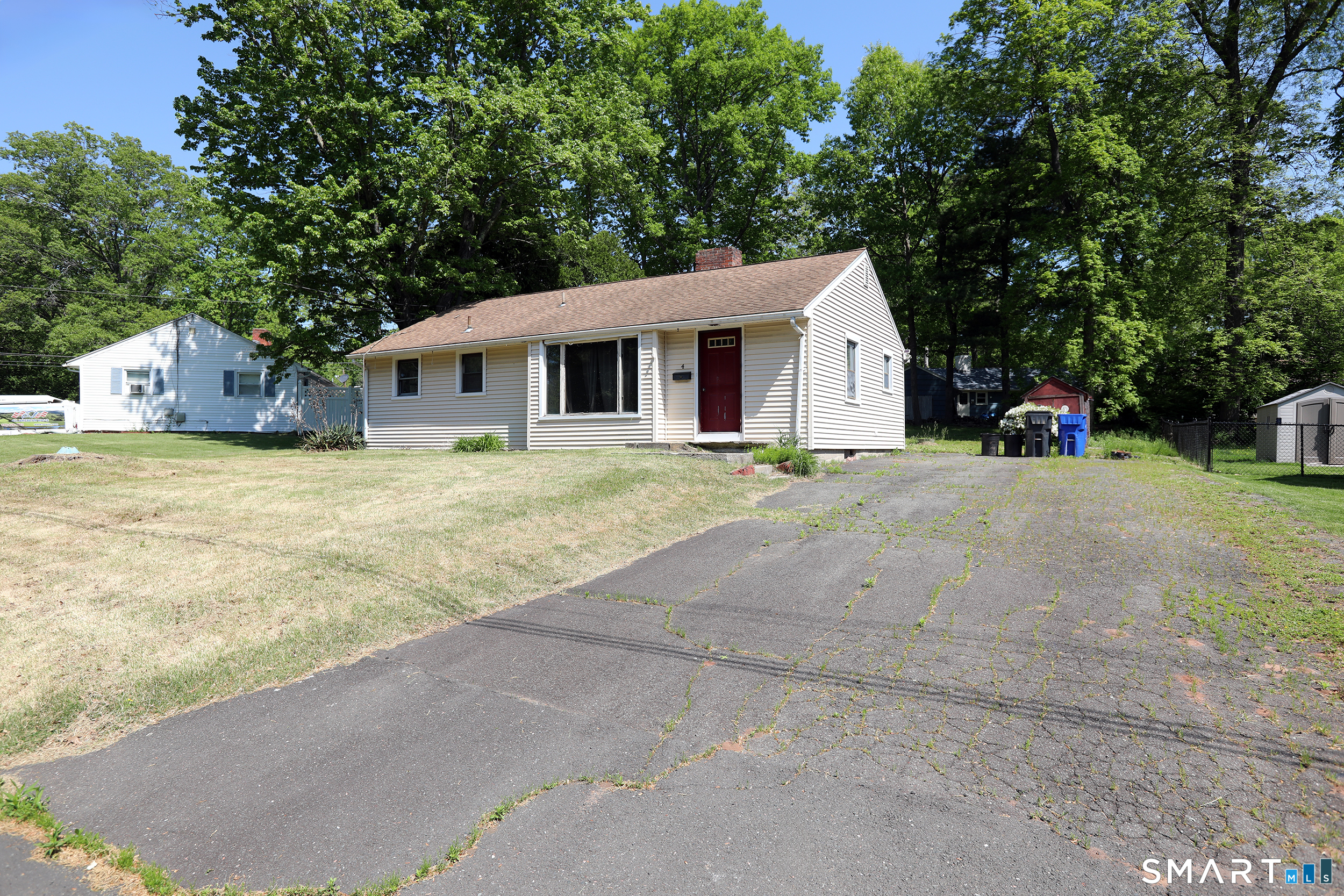 4 Woodside Drive Bloomfield CT 06002