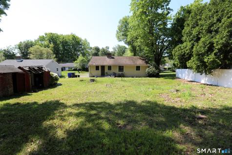 4 Woodside Drive Bloomfield CT 06002