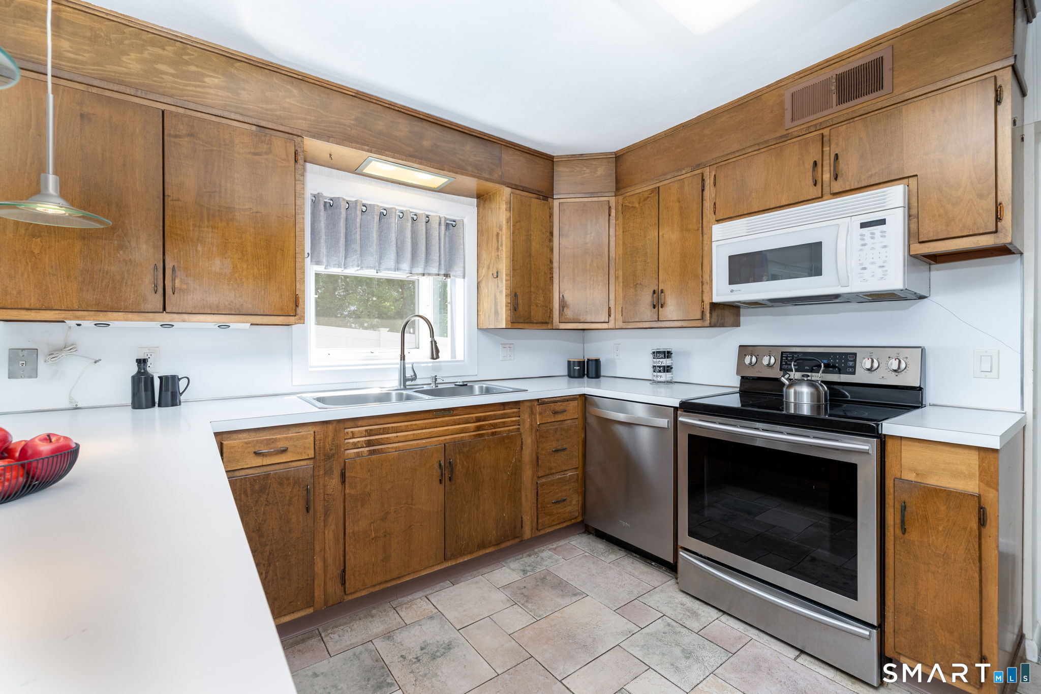 57 Jean Road Manchester CT 06040