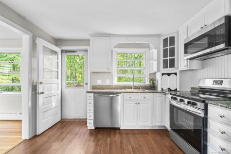 779 Bridge Street Suffield CT 06078