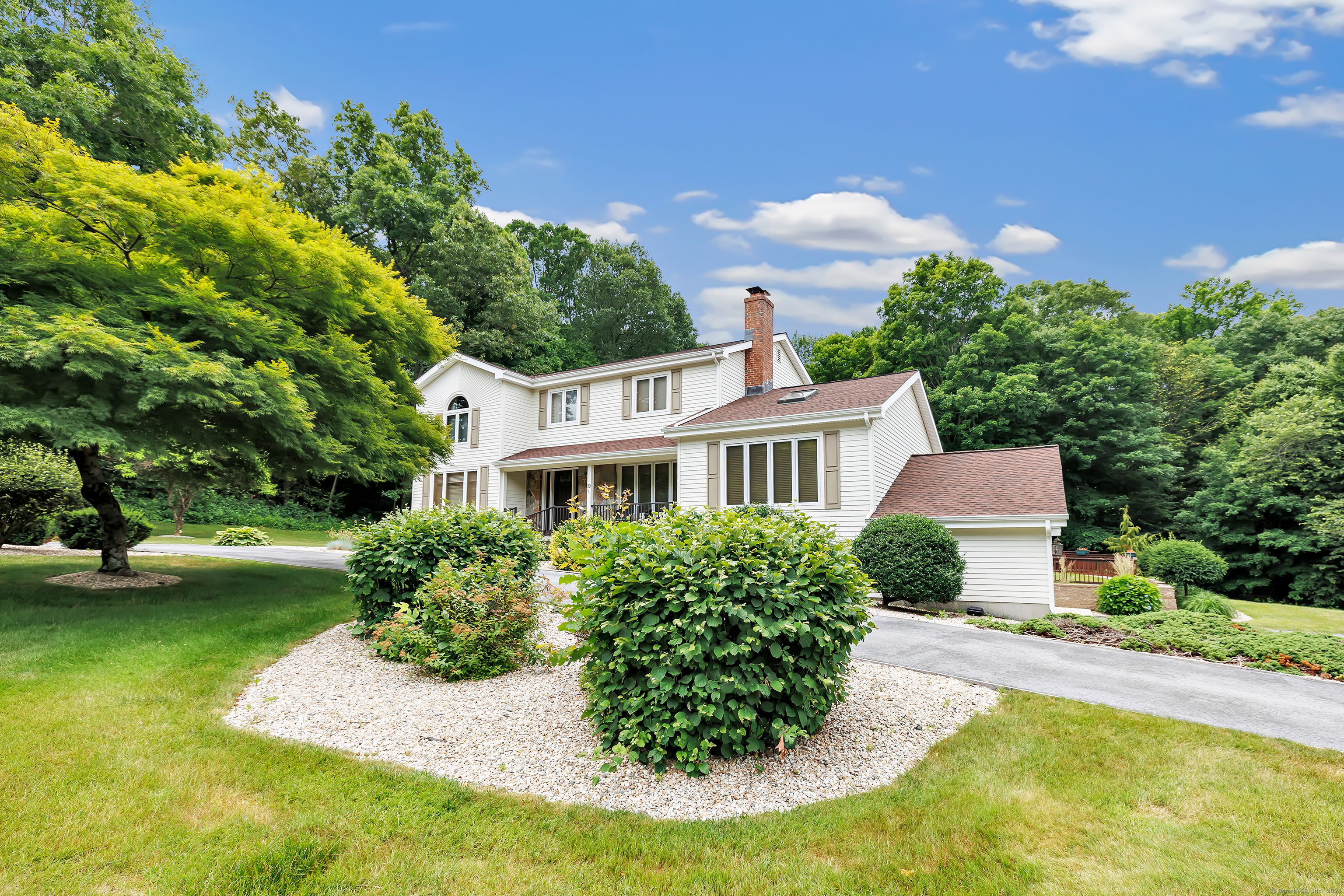 19 Macintosh Drive Oxford CT 06478