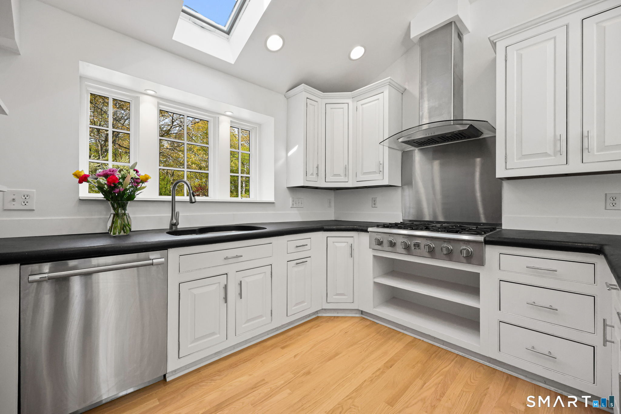 26 Glory Road Weston CT 06883