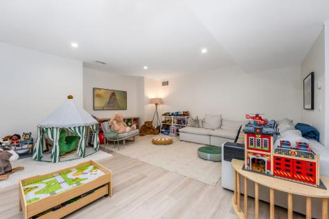 4 Echo Drive Darien CT 06820