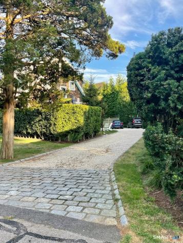 2 Sunwich Road Norwalk CT 06853