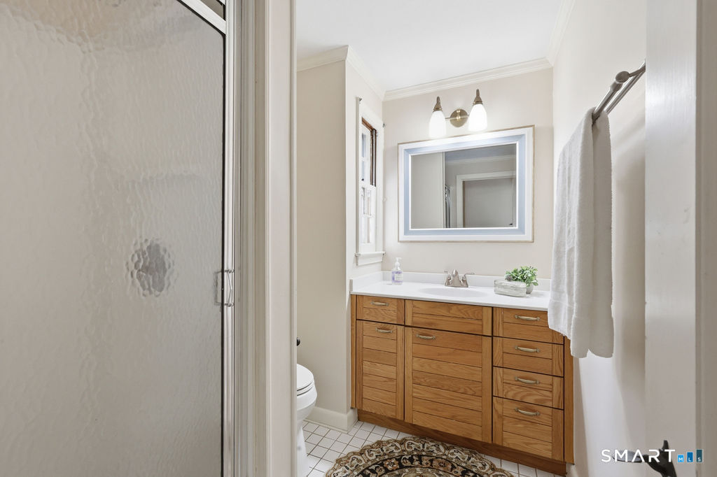 8 Penwood Road Bloomfield CT 06002