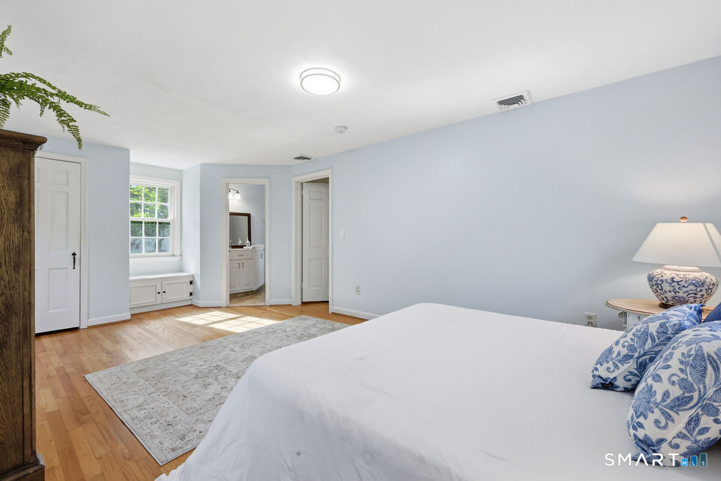 8 Penwood Road Bloomfield CT 06002